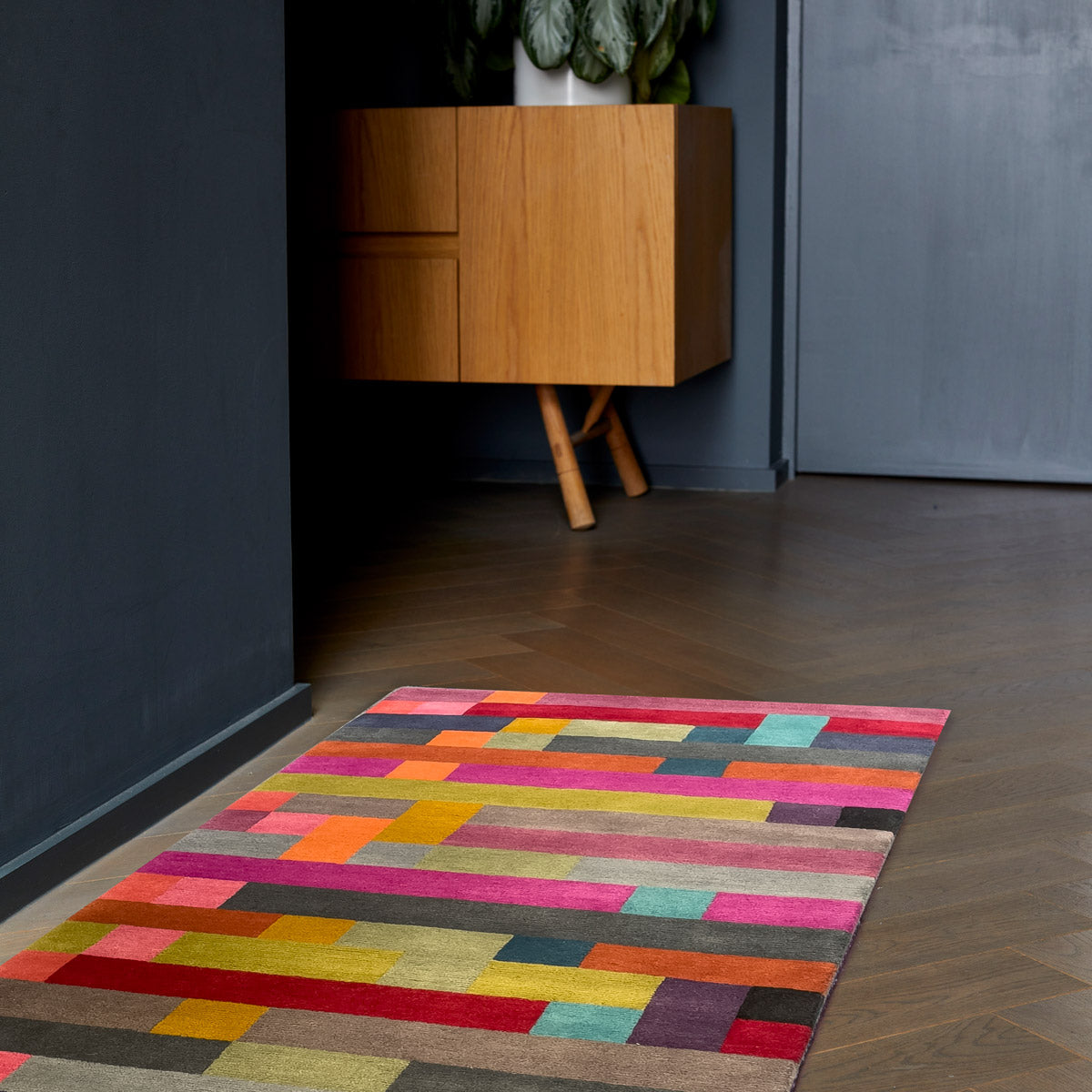 colourful rug, luxury rug, geometric rug, modern rug, wool rug, red rug