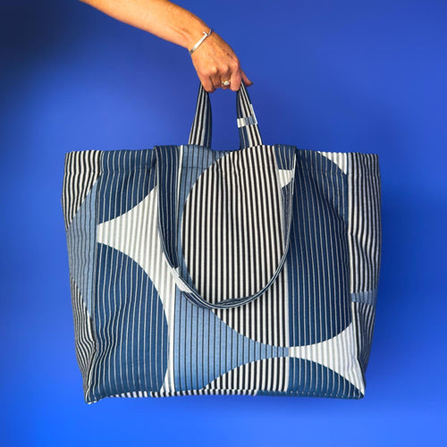 Stella Navy | Oversized Tote