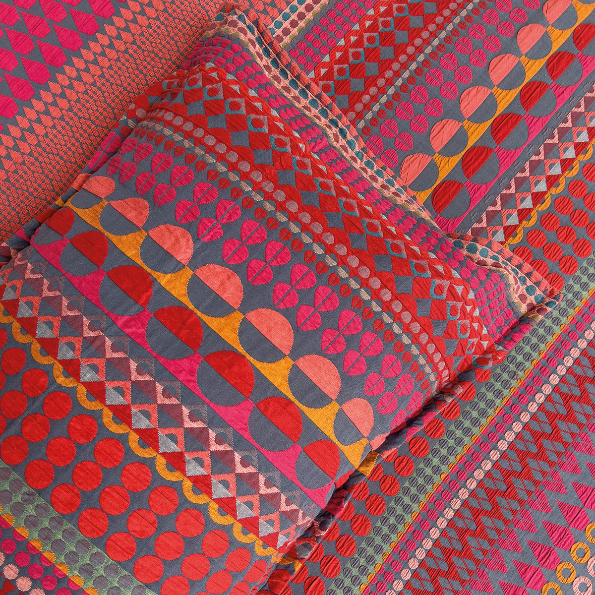 geometric bed linen, colourful bed linen, designer bed linen, luxury bed linen, quality bedlinen, red bedlinen, cotton bedlinen, pink bedlinen