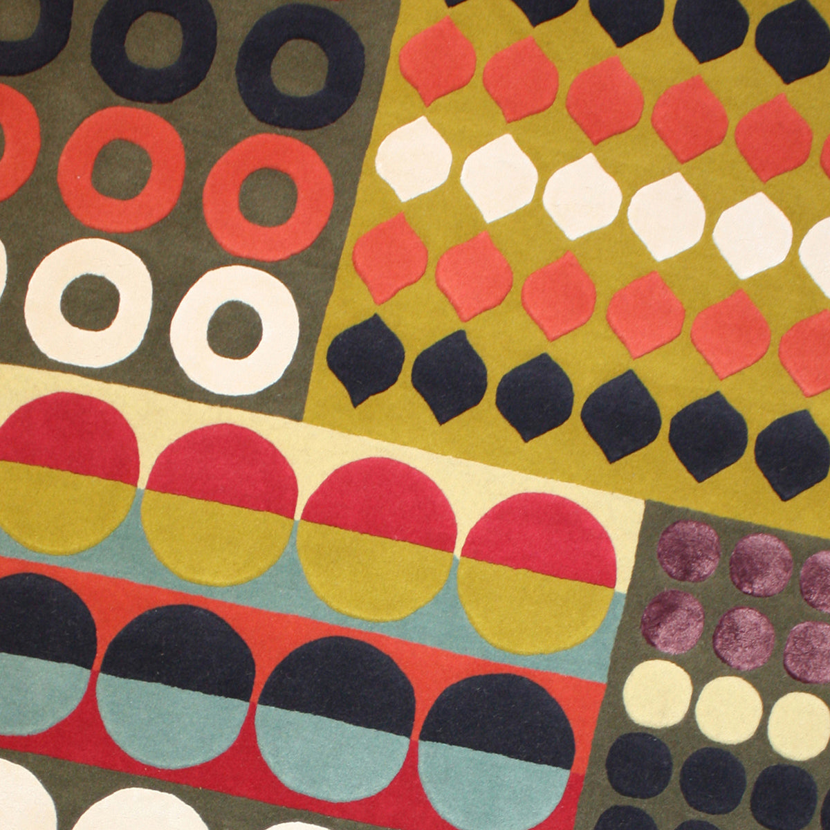  Geometric pattern, colourful rugs, designer rugs, luxury rugs, wool rugs, geometric rug, modern rug, circular