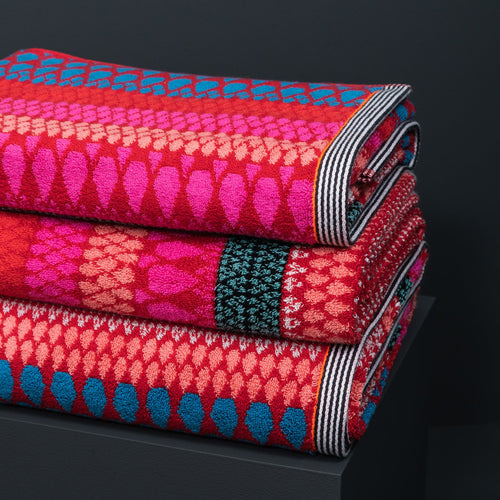 towel, Cotton towel, Geometric towel, colourful towel, Luxury towel, Designer towel, red towel, blue towel, 100% cotton towel