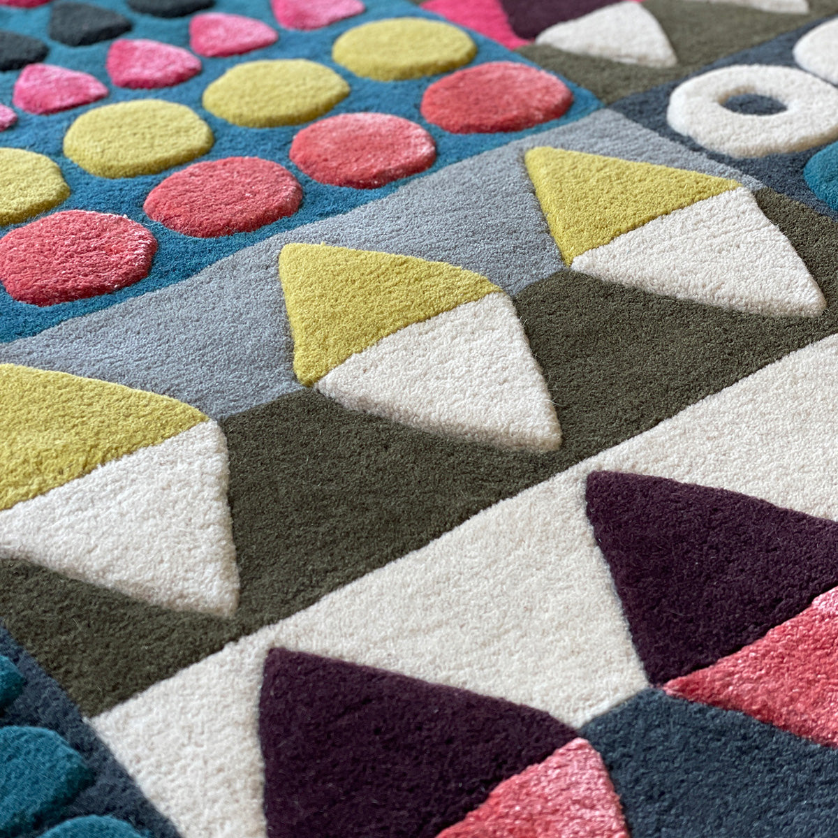 Geometric pattern, colourful rugs, designer rugs, luxury rugs, wool rugs, geometric rug, modern rug