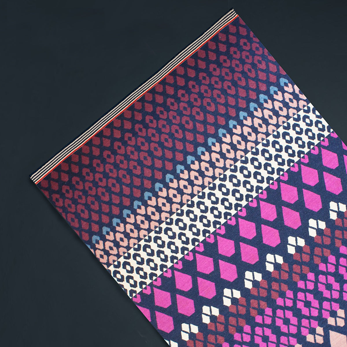 Geometric pattern, colourful rugs, designer rugs, luxury rugs, wool rugs, geometric rug, modern ruga, pink rug, blue rug, purple rug